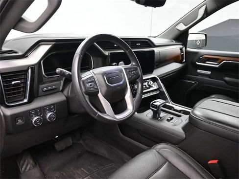 Used 2023 GMC Sierra 1500 Denali w/ Technology Package image 12