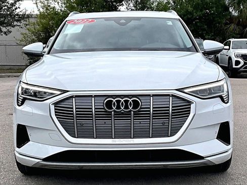Used 2022 Audi e-tron Premium Plus w/ Premium Plus Package image 10