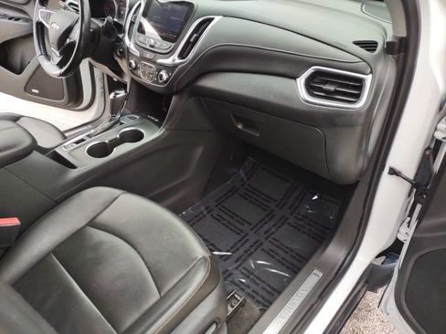 Used 2021 Chevrolet Equinox Premier AWD/4WD image 24