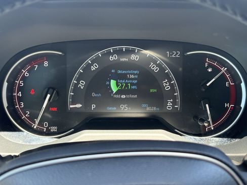 Certified 2025 Toyota RAV4 XLE w/ Convenience Package FWD image 15