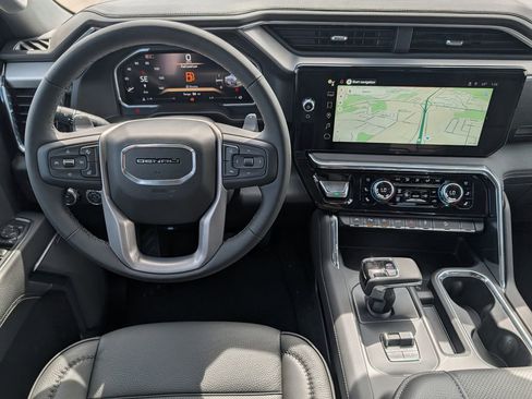 New 2026 GMC Sierra 1500 Denali w/ LPO, Black Badging Package AWD/4WD image 9