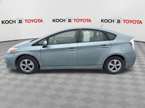 Used 2014 Toyota Prius Three image 4
