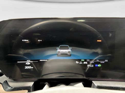 Used 2025 Audi Q6 e-tron Premium Plus w/ Premium Plus RWD image 9