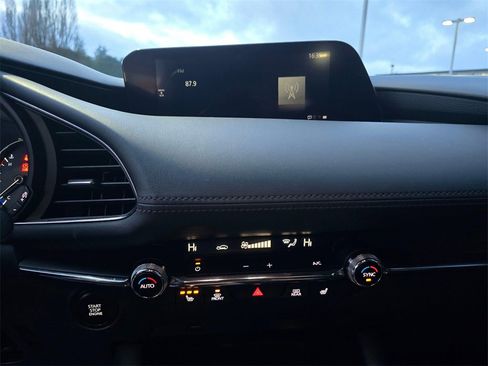 Used 2020 MAZDA MAZDA3 AWD Hatchback w/ Premium Pkg image 52