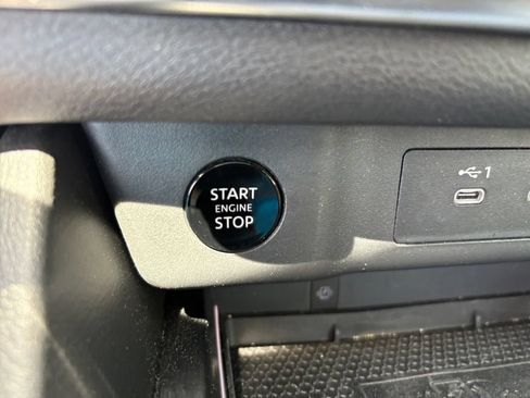Used 2024 Nissan Rogue SL w/ SL Premium Package FWD image 29