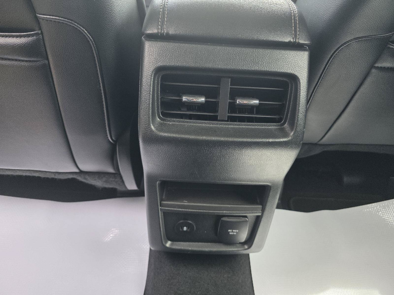 Used 2024 Ford Edge Titanium AWD/4WD image 21