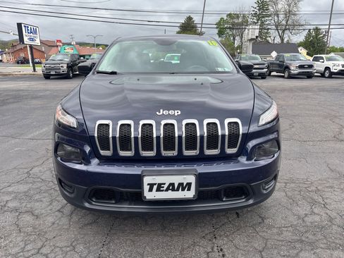 Used 2016 Jeep Cherokee Sport AWD/4WD image 2