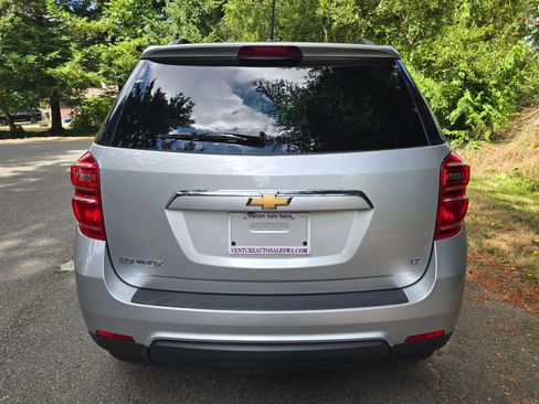 Used 2017 Chevrolet Equinox LT FWD image 4
