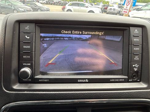 Used 2018 Dodge Grand Caravan SE w/ UConnect Hands-Free Group FWD image 22