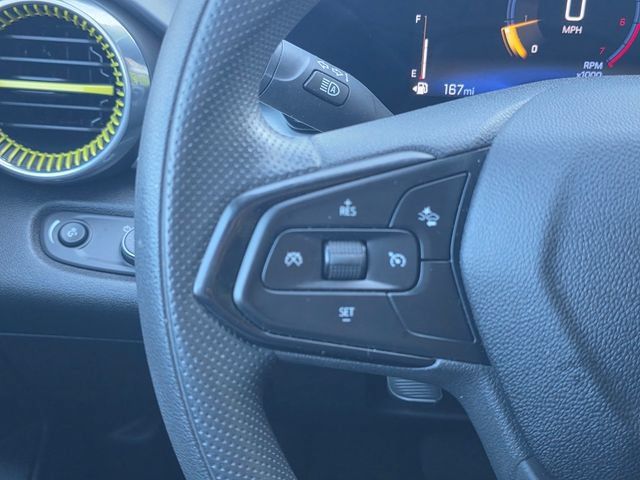 Used 2025 Chevrolet Trax LT FWD image 32