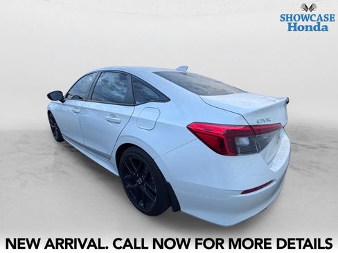 Used 2024 Honda Civic Sport image 4