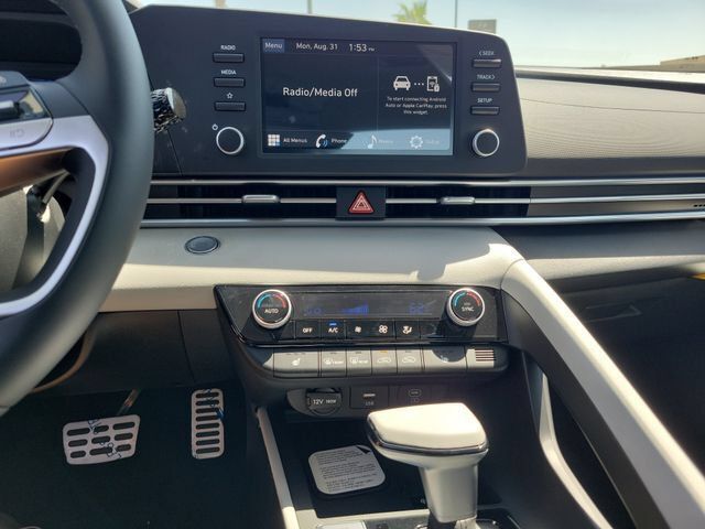 New 2026 Hyundai Elantra SEL Sport FWD image 14