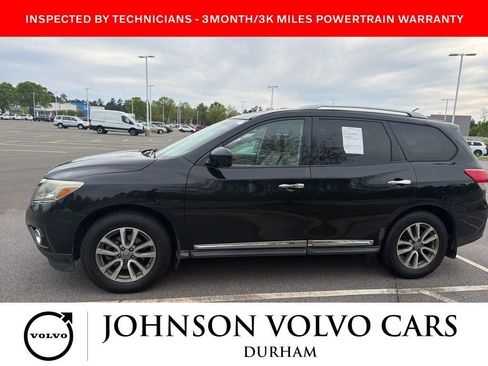 Used 2015 Nissan Pathfinder SL w/ SL Tech Package image 13