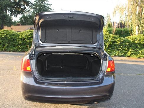 Used 2010 Kia Optima LX FWD image 16