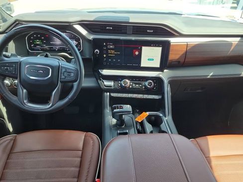 Used 2023 GMC Sierra 1500 Denali Ultimate image 11