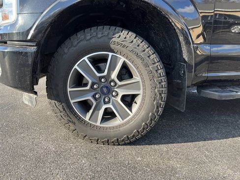 Used 2015 Ford F150 Lariat w/ Equipment Group 502A Luxury image 13