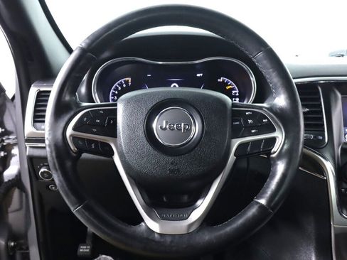 Used 2018 Jeep Grand Cherokee Limited image 12