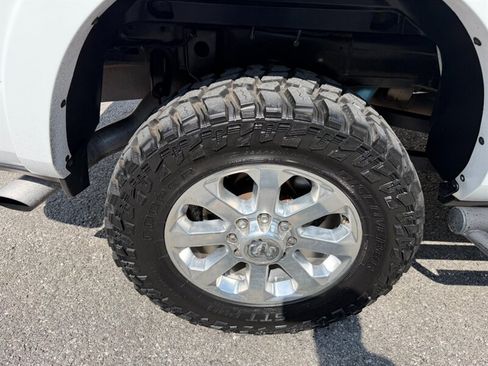 Used 2019 RAM 2500 Laramie AWD/4WD image 10