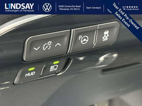 Used 2021 Toyota Prius Prime Limited image 19