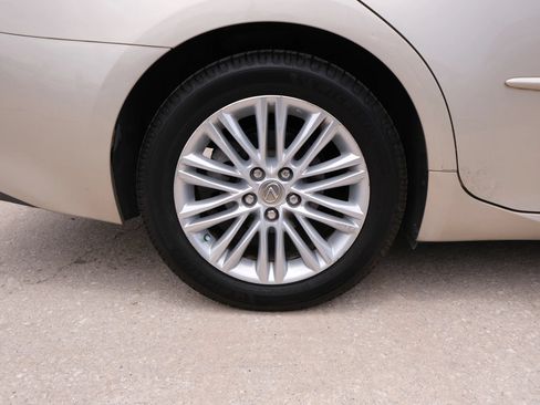 Used 2014 Lexus ES 350 w/ Luxury Package FWD image 18
