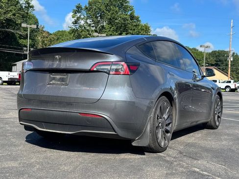 Used 2023 Tesla Model Y Performance AWD/4WD image 5