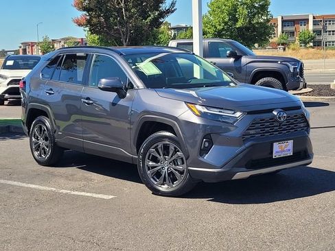 Used 2023 Toyota RAV4 Limited AWD/4WD image 2