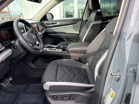 New 2026 Volkswagen Atlas Peak Edition AWD/4WD image 9
