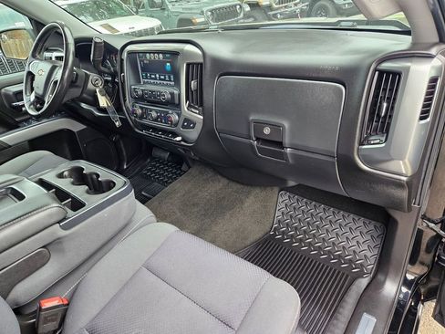 Used 2017 Chevrolet Silverado 1500 LT w/ All Star Edition image 17