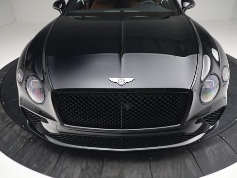 Certified 2022 Bentley Continental GT AWD/4WD image 11