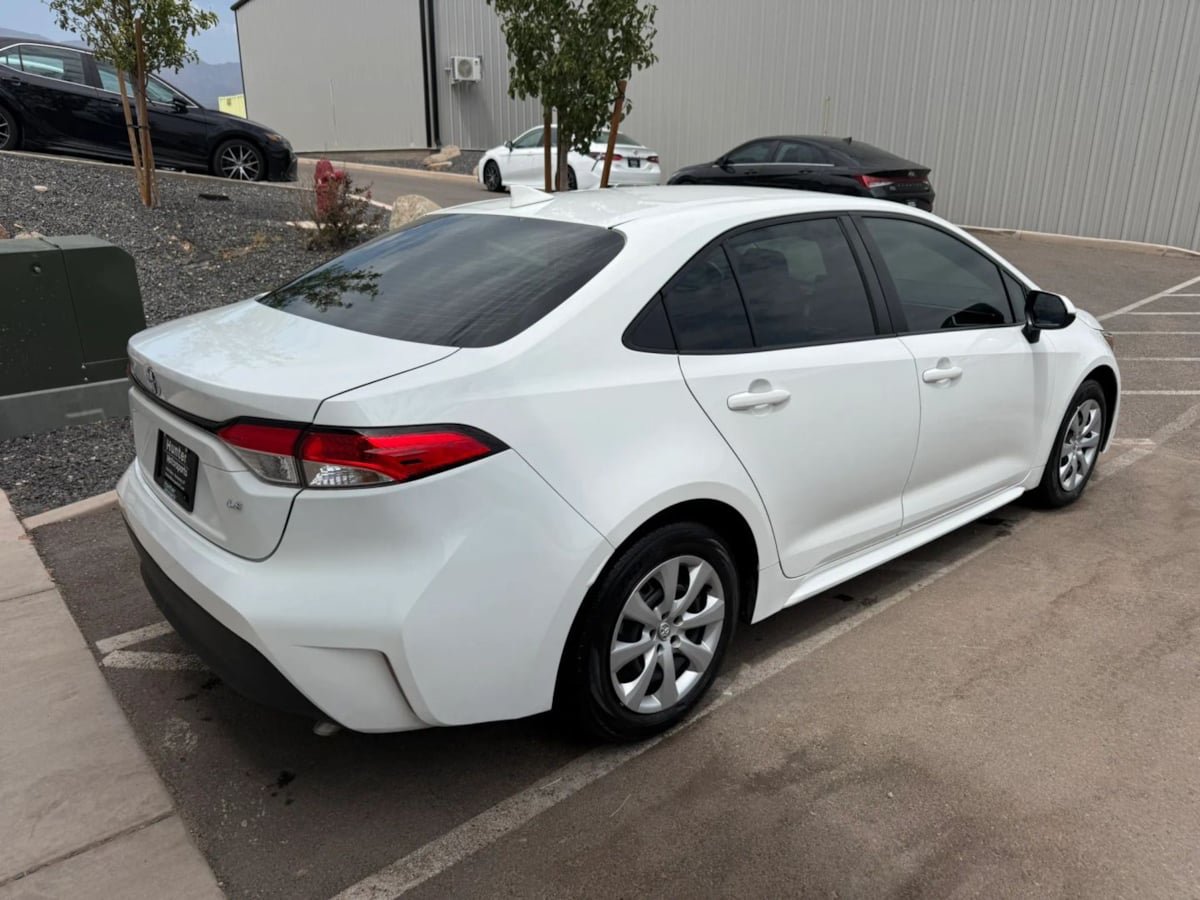 Used 2024 Toyota Corolla LE FWD image 9