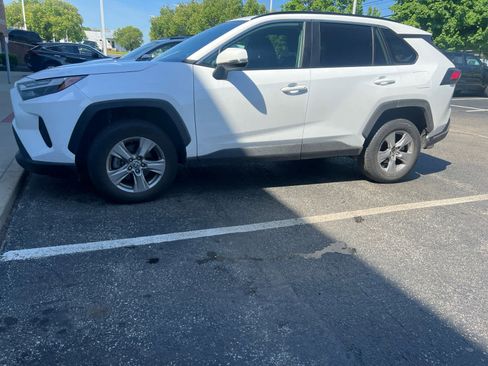 Used 2023 Toyota RAV4 XLE FWD image 16