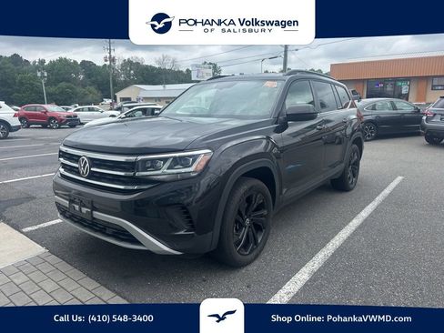 Used 2023 Volkswagen Atlas SE w/ Black Wheel Package AWD/4WD image 1