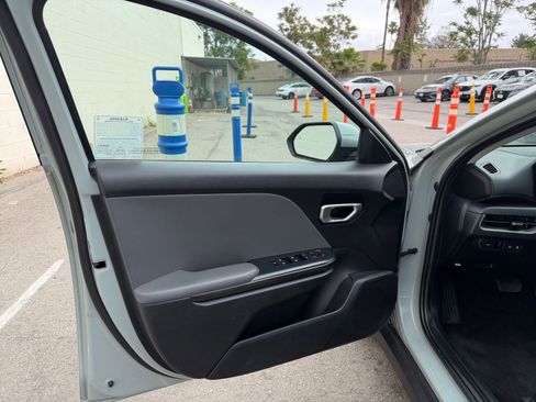 Used 2025 Kia K4 LXS FWD image 18