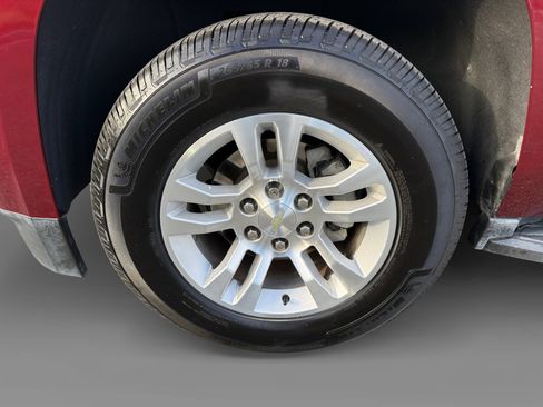 Used 2018 Chevrolet Tahoe LT image 9