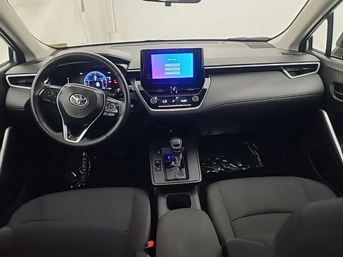 Used 2026 Toyota Corolla Cross LE FWD image 22