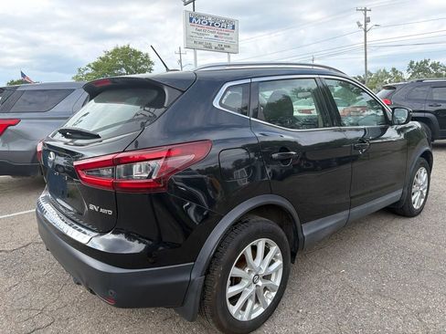 Used 2020 Nissan Rogue Sport SV w/ All-Weather Package AWD/4WD image 5