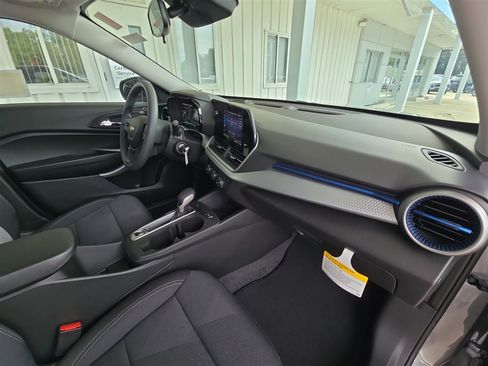New 2026 Chevrolet Trax LS w/ Driver Confidence Package FWD image 26