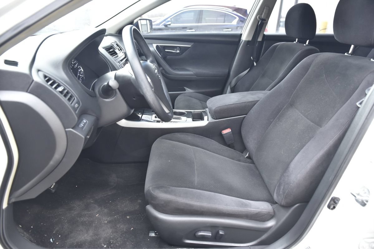 Used 2013 Nissan Altima 2.5 S FWD image 11