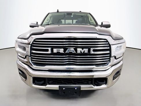 Used 2022 RAM 2500 Laramie AWD/4WD image 2