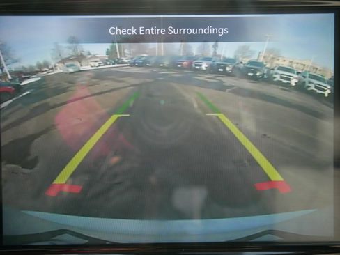 Used 2021 Chrysler Pacifica Touring-L image 27