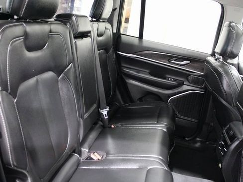 Used 2023 Jeep Grand Cherokee 4WD 4xe image 30