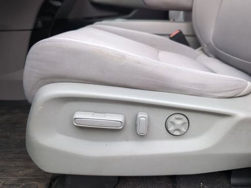 Used 2018 Honda Odyssey EX image 12