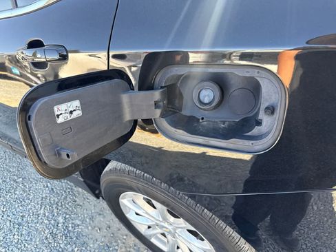 Used 2018 Chevrolet Equinox LT AWD/4WD image 12