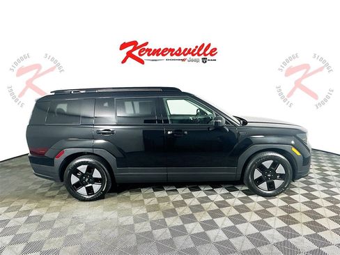 Used 2025 Hyundai Santa Fe SEL image 8