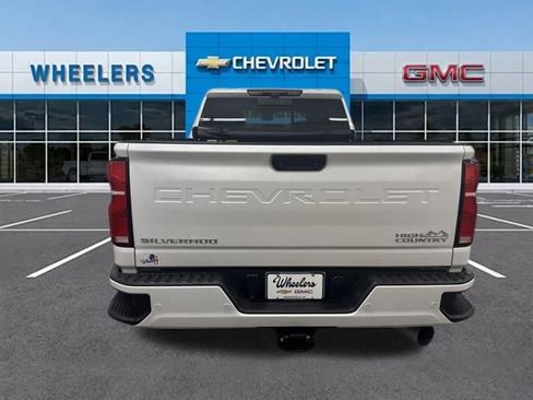Used 2025 Chevrolet Silverado 3500 High Country w/ High Country Premium Package image 4
