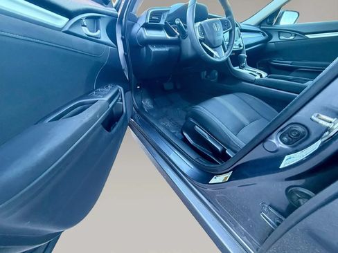 Used 2016 Honda Civic EX image 10