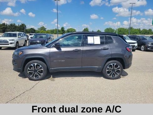 Used 2024 Jeep Compass Limited AWD/4WD image 3