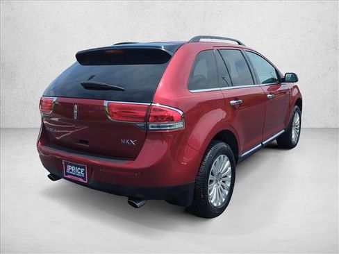 Used 2014 Lincoln MKX FWD image 5