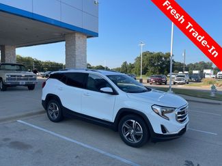 Used 2020 GMC Terrain SLT image 1