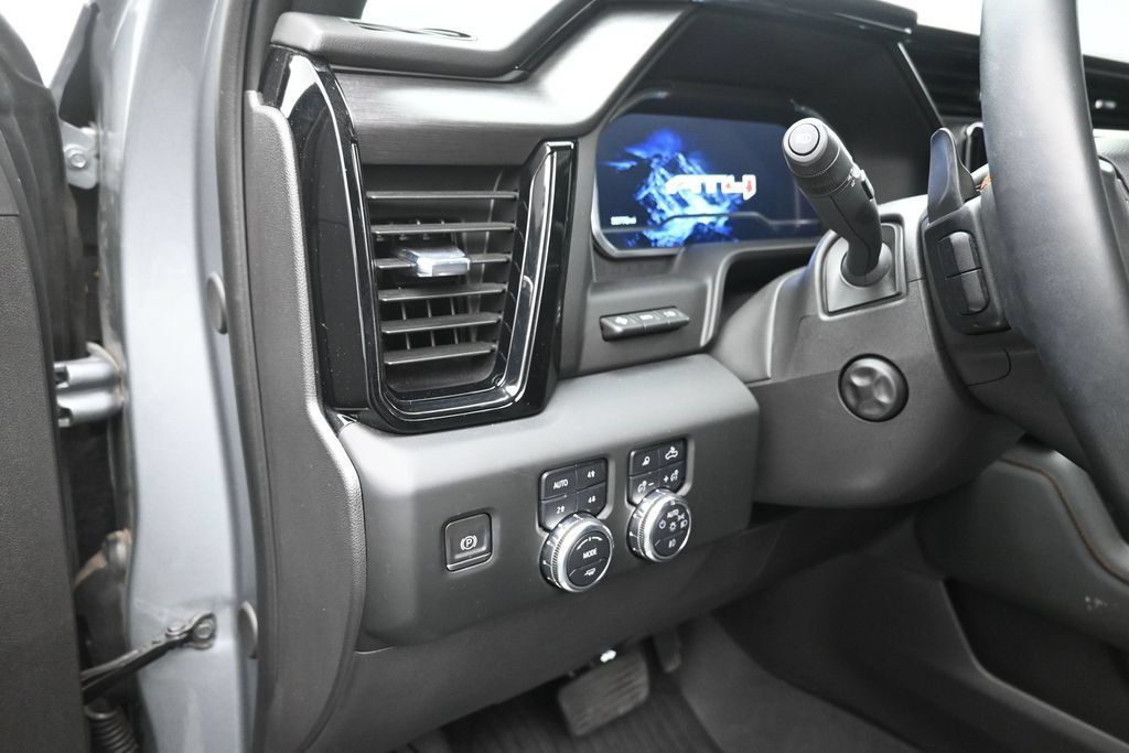 Used 2024 GMC Sierra 1500 AT4 w/ Technology Package AWD/4WD image 13